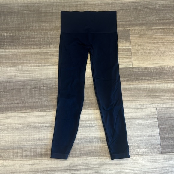 Spanx High Waisted Seamless Leggings‎ Size Large - Picture 8 of 8
